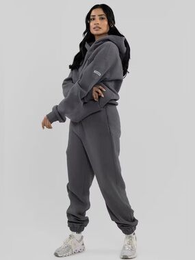 Comfrt travel essentials sweatpants